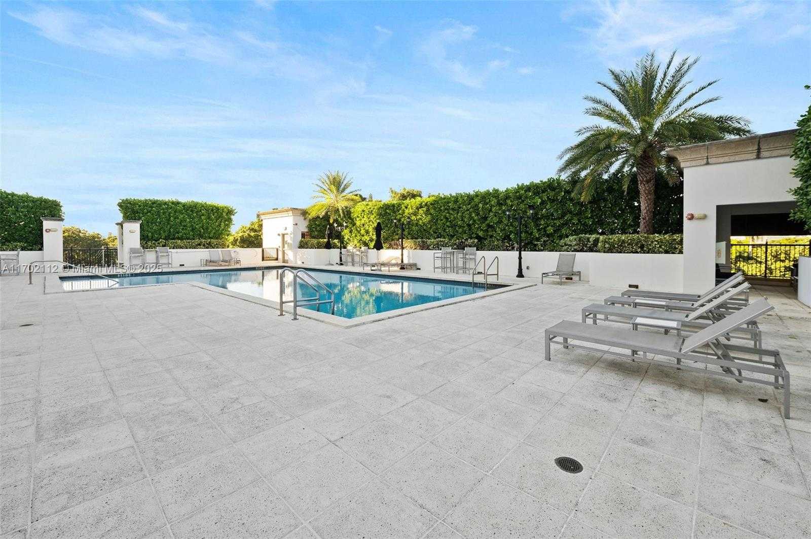 Small Image of 4100 SALZEDO ST #816, Coral Gables Number 25