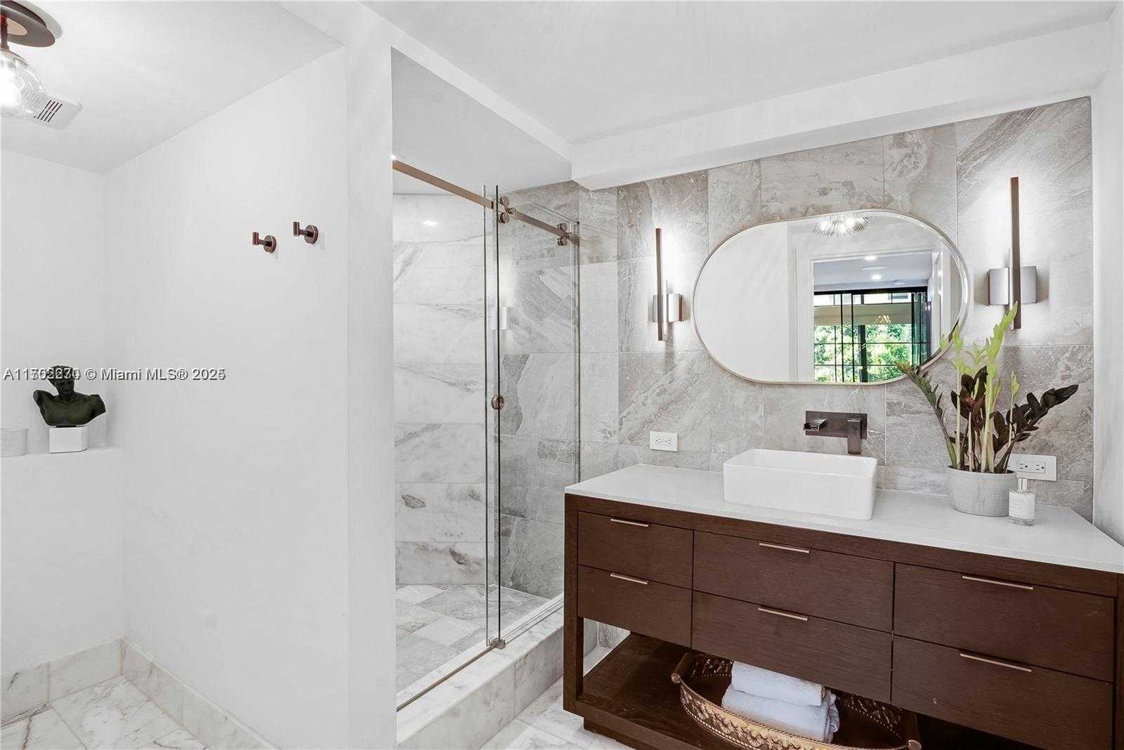 Small Image of 101 Clematis St, West Palm Beach, FL 33401, USA Number 18