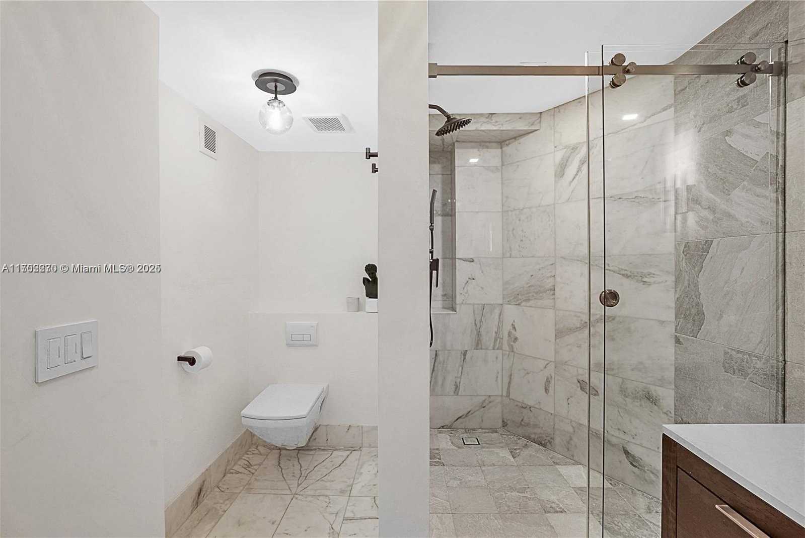 Small Image of 101 Clematis St, West Palm Beach, FL 33401, USA Number 19