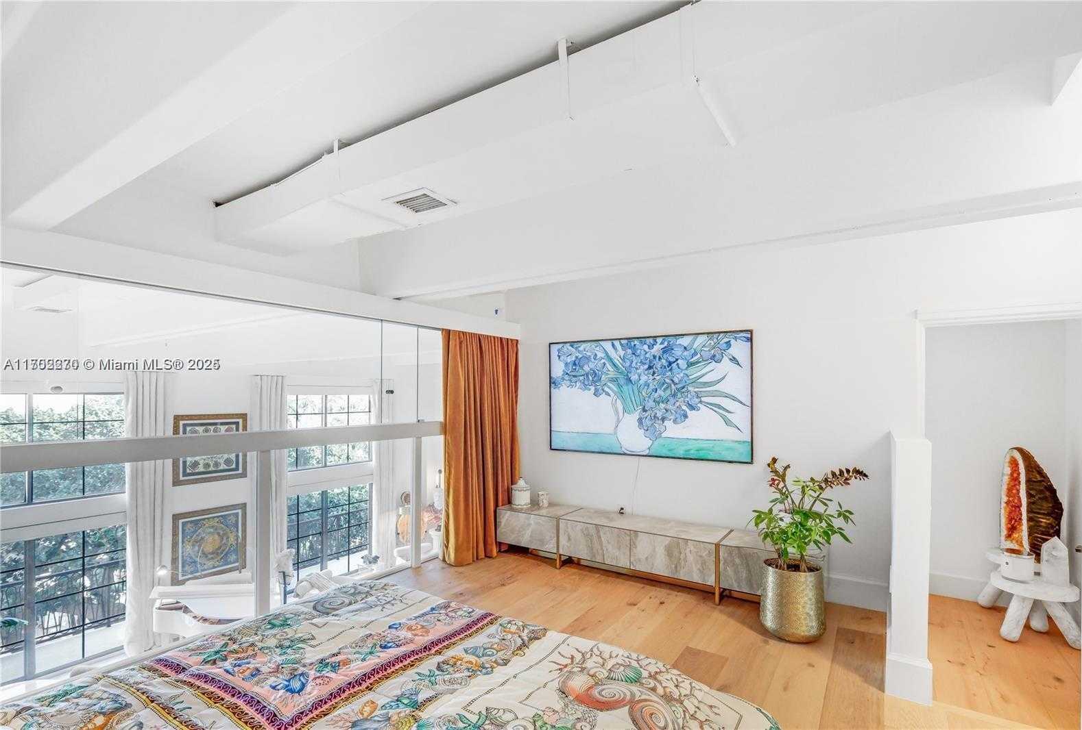 Small Image of 101 Clematis St, West Palm Beach, FL 33401, USA Number 21