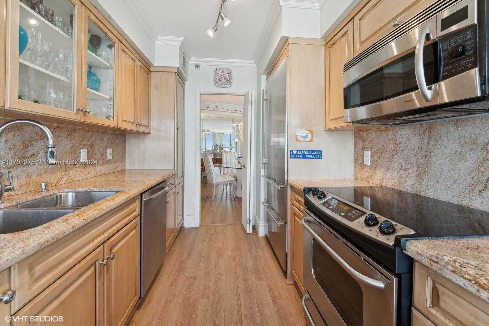 Small Image of 1000 WEST ISLAND BLVD #2911, Aventura Number 40
