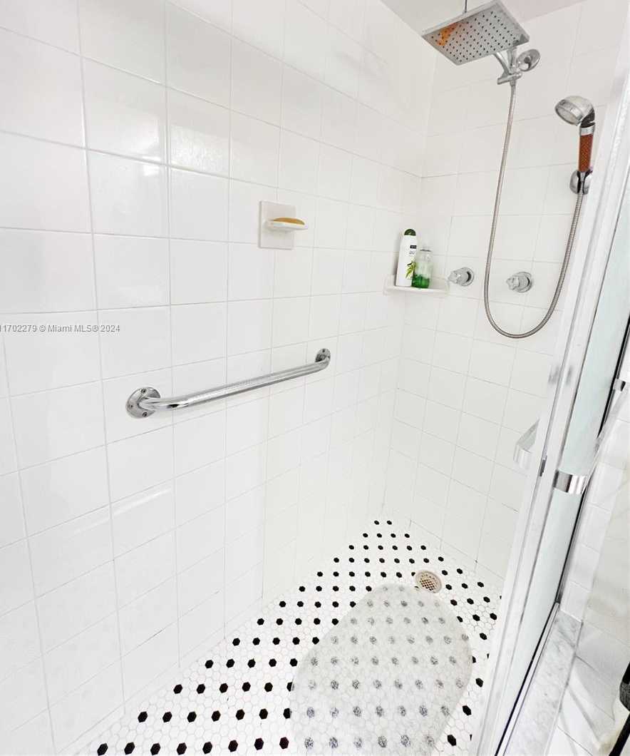 Small Image of 2801 NORTH EAST 183RD ST #1108W, Aventura Number 18