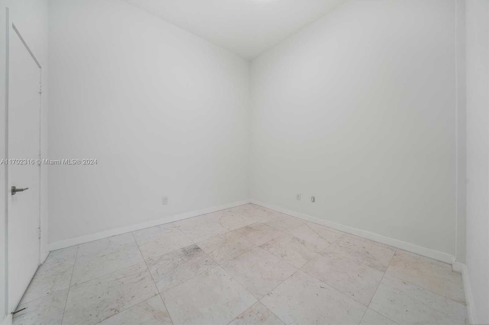 Small Image of 2900 NORTH EAST 7TH AVE #604, Miami Number 17