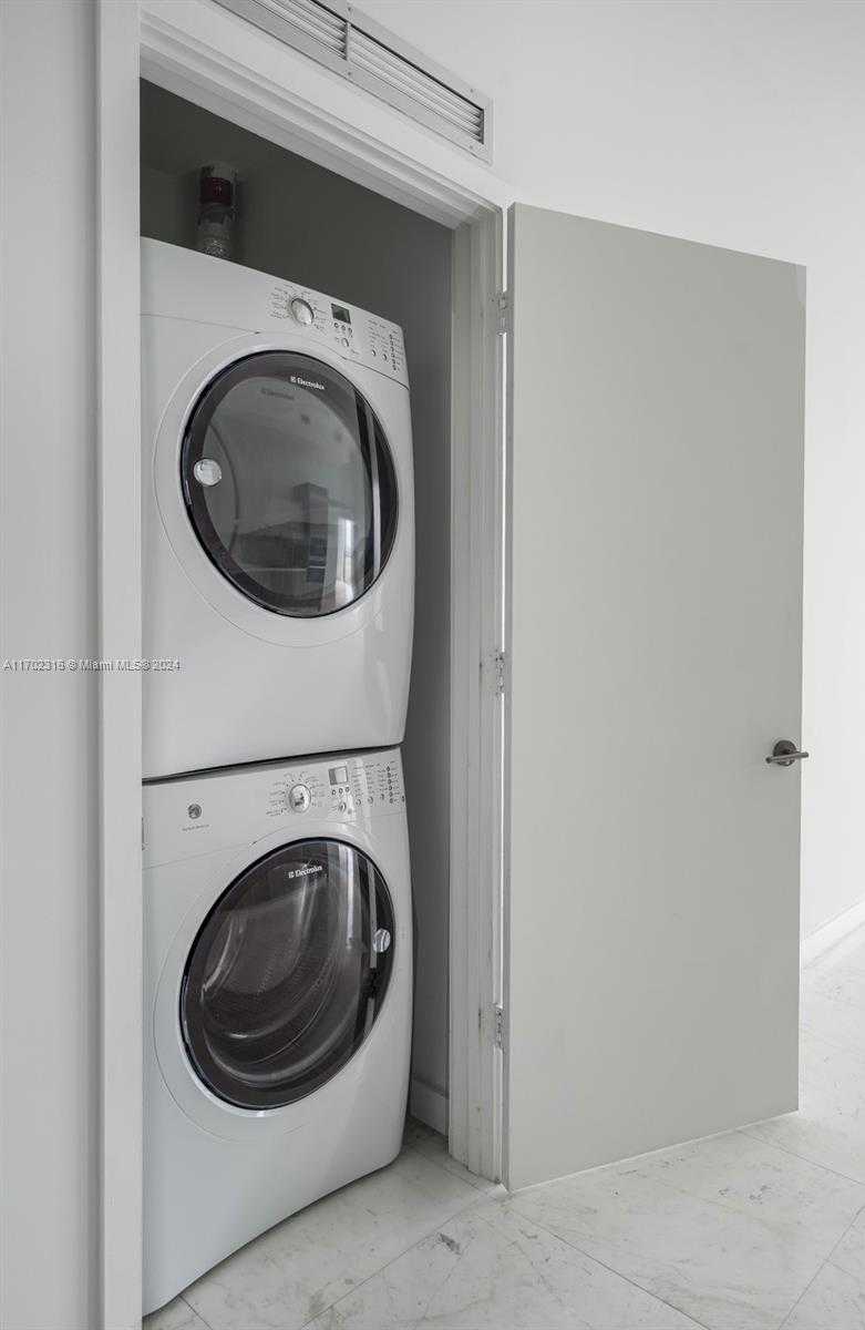 Small Image of 2900 NORTH EAST 7TH AVE #604, Miami Number 20
