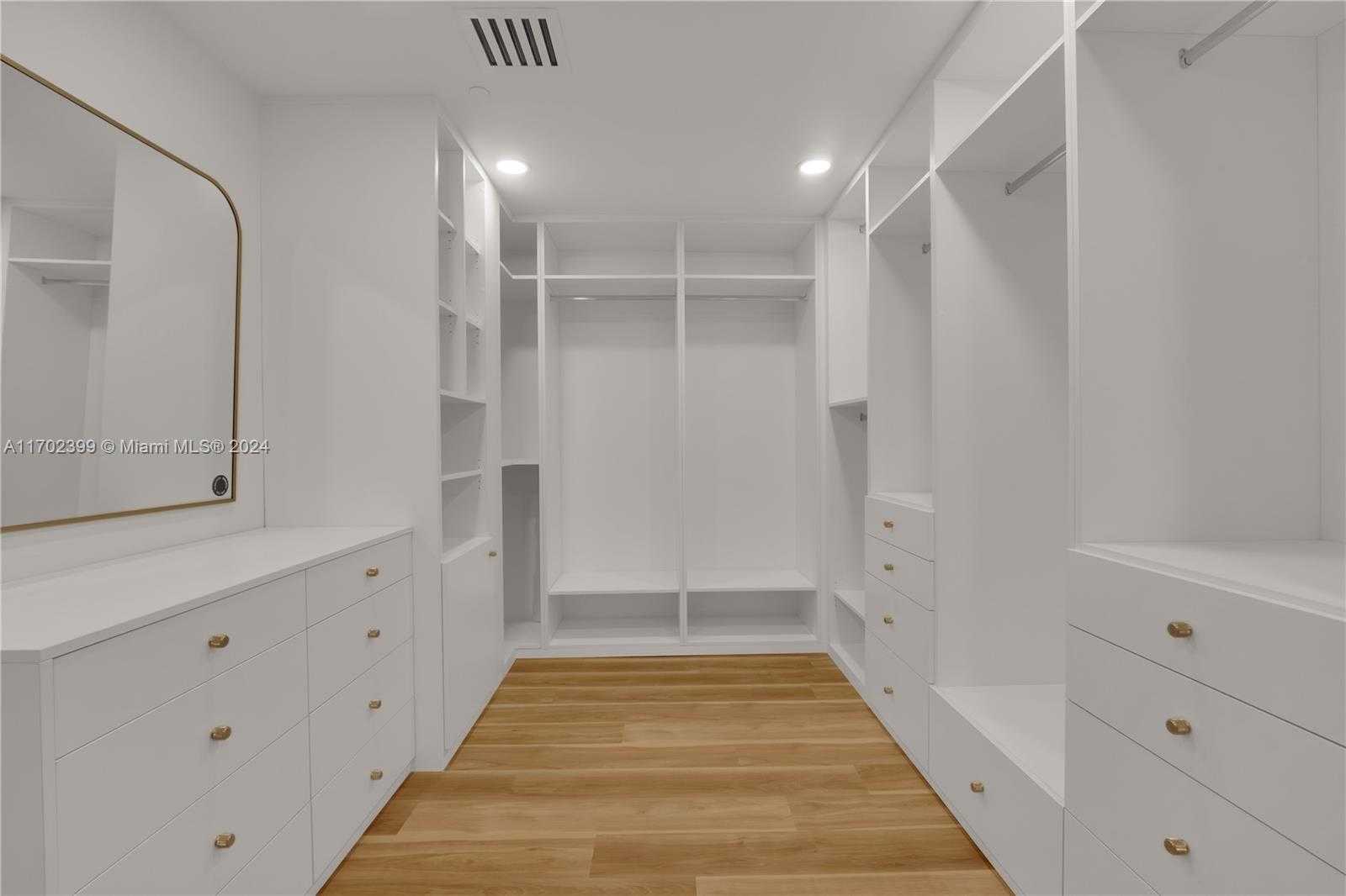 Small Image of 10101 COLLINS AVE #7D, Bal Harbour Number 24
