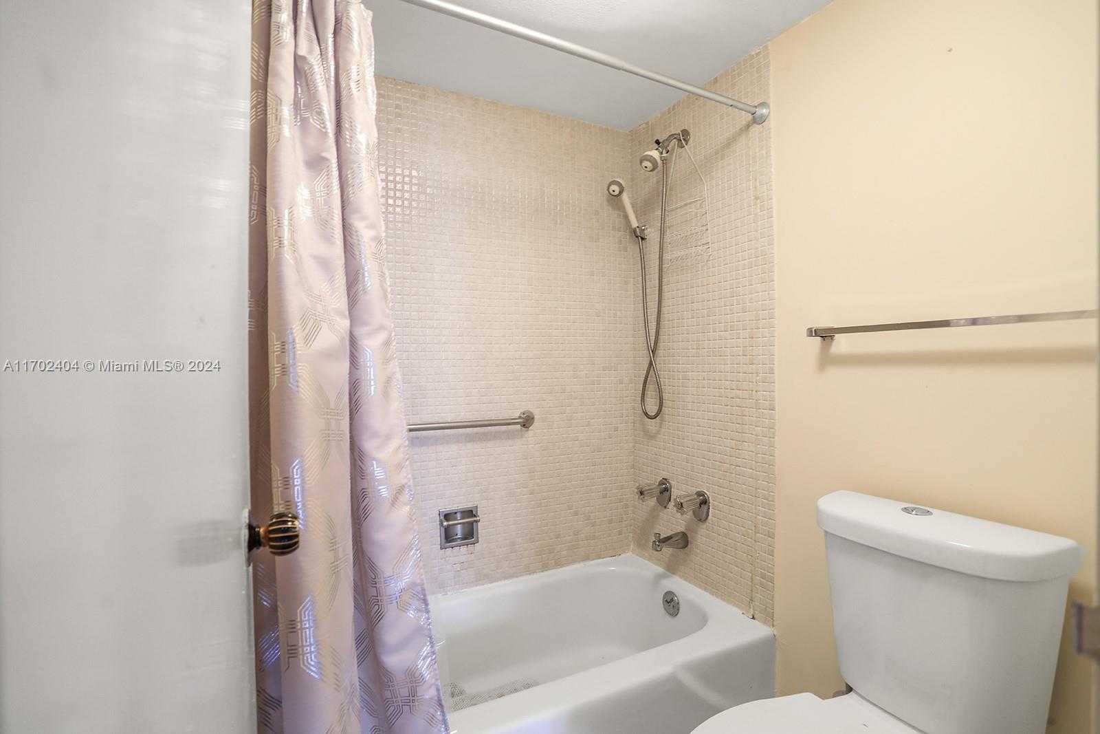 Small Image of 2030 SOUTH OCEAN DR #503, Hallandale Beach Number 23