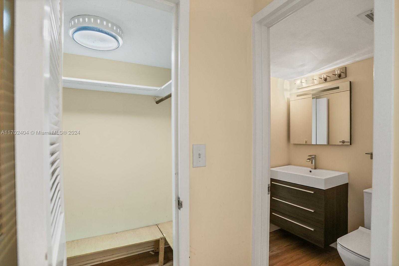 Small Image of 2030 SOUTH OCEAN DR #503, Hallandale Beach Number 24