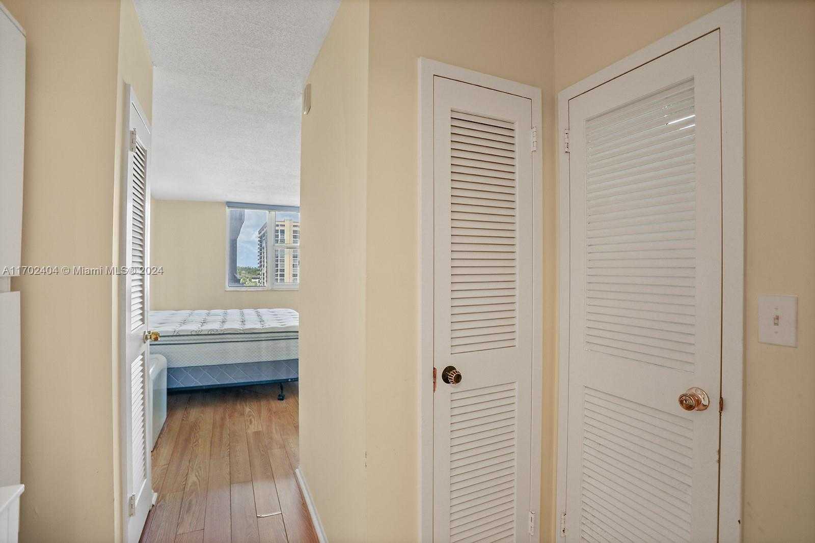 Small Image of 2030 SOUTH OCEAN DR #503, Hallandale Beach Number 25