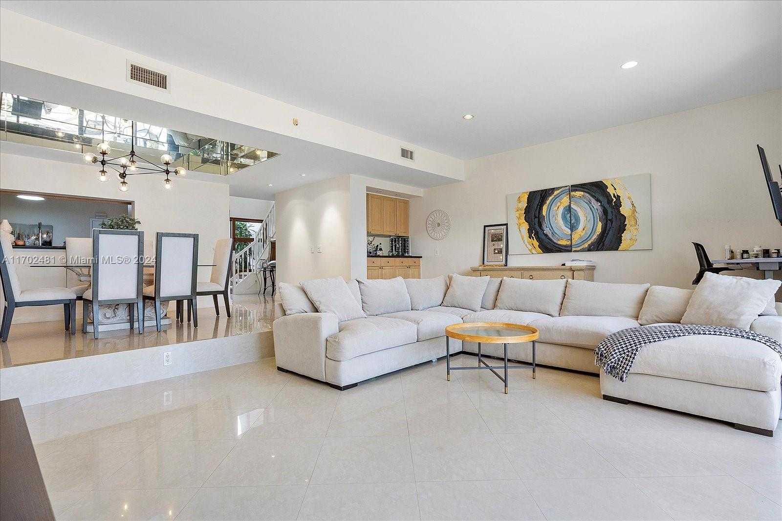 Small Image of 3620 YACHT CLUB DR #503, Aventura Number 12