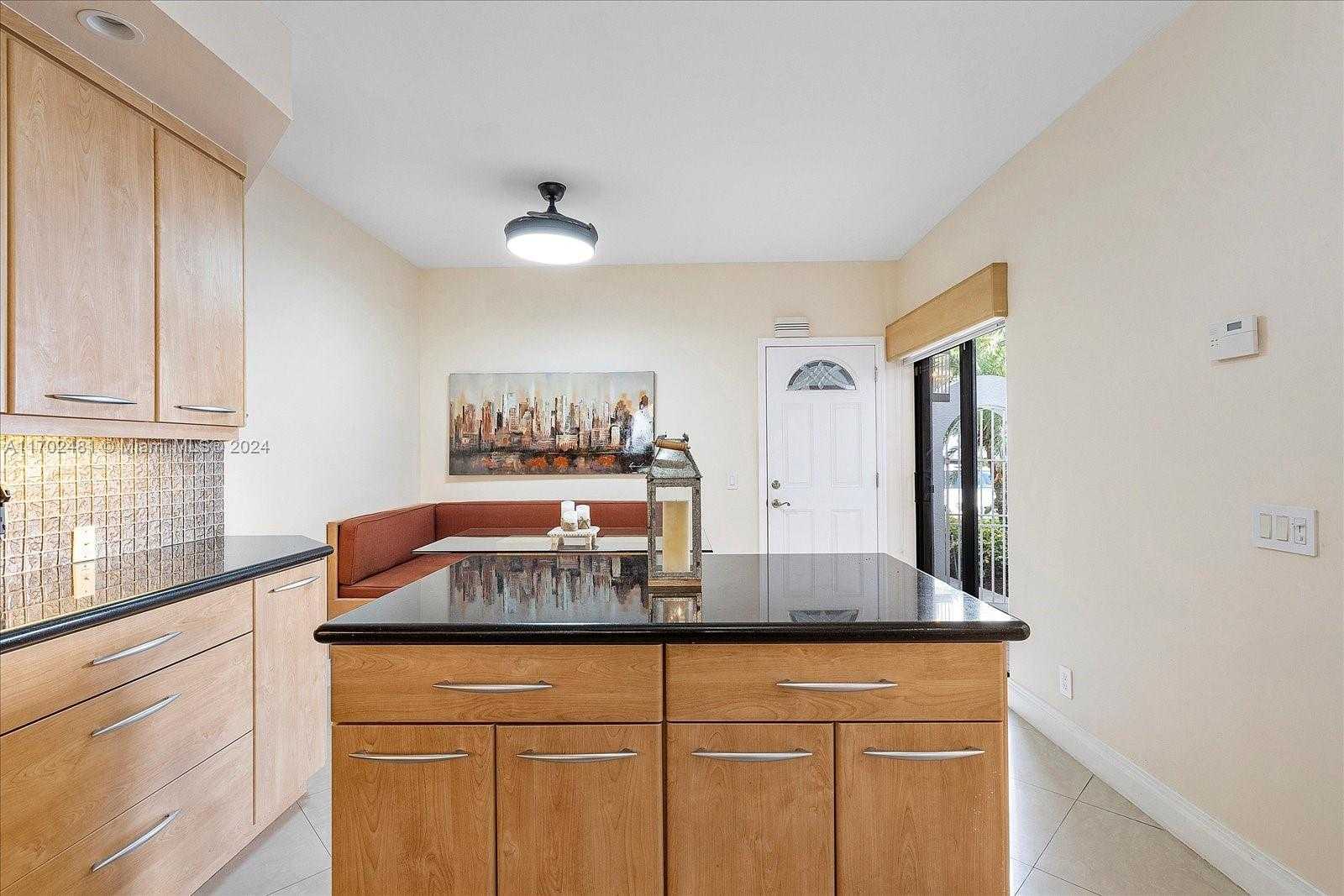 Small Image of 3620 YACHT CLUB DR #503, Aventura Number 30