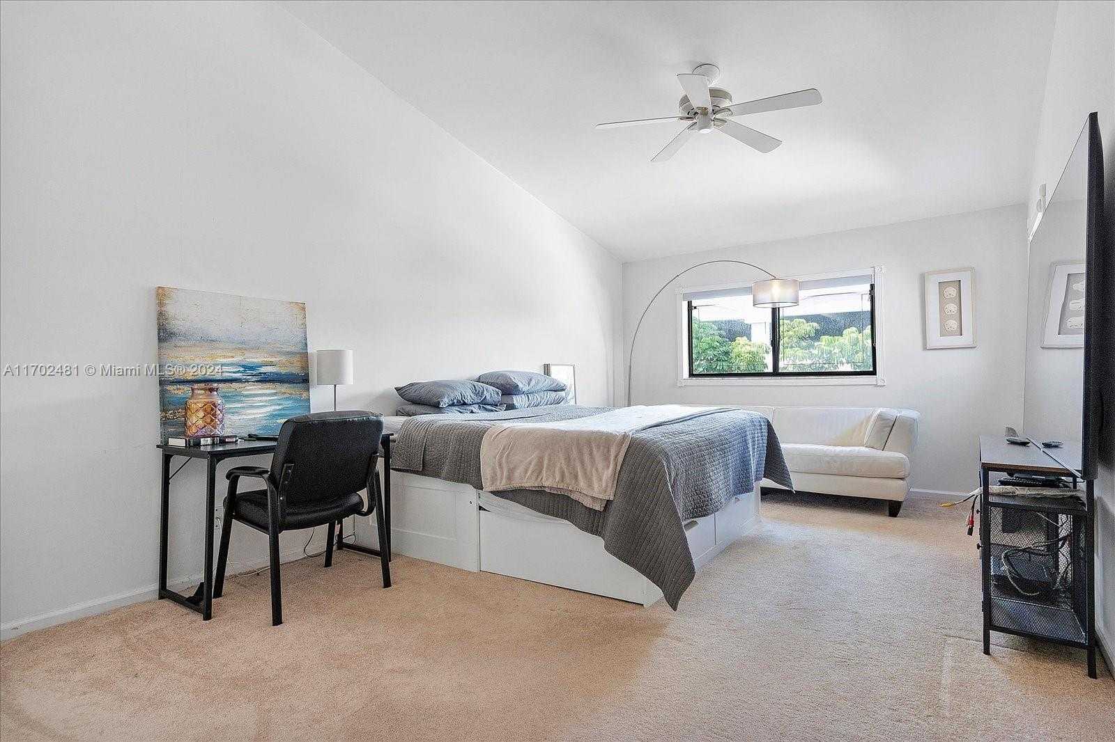 Small Image of 3620 YACHT CLUB DR #503, Aventura Number 34