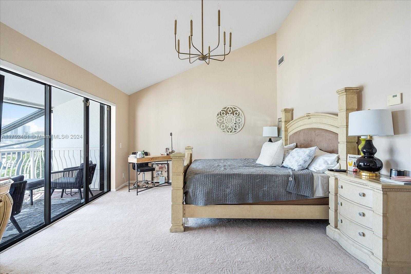 Small Image of 3620 YACHT CLUB DR #503, Aventura Number 36