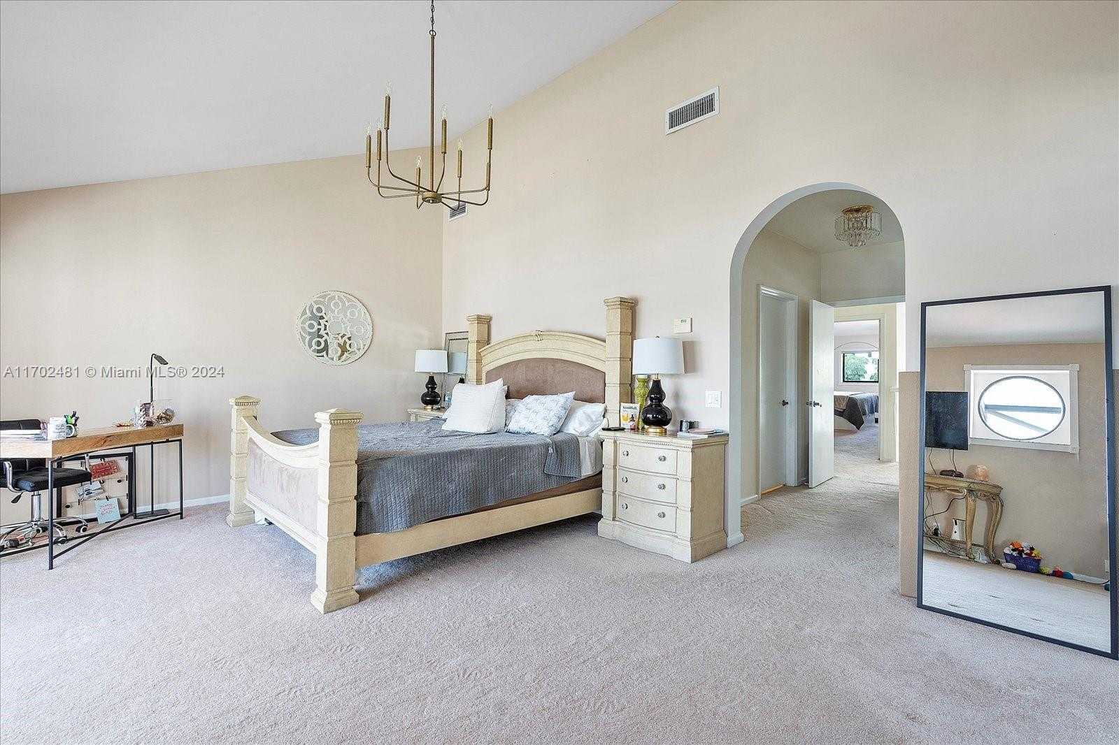Small Image of 3620 YACHT CLUB DR #503, Aventura Number 37