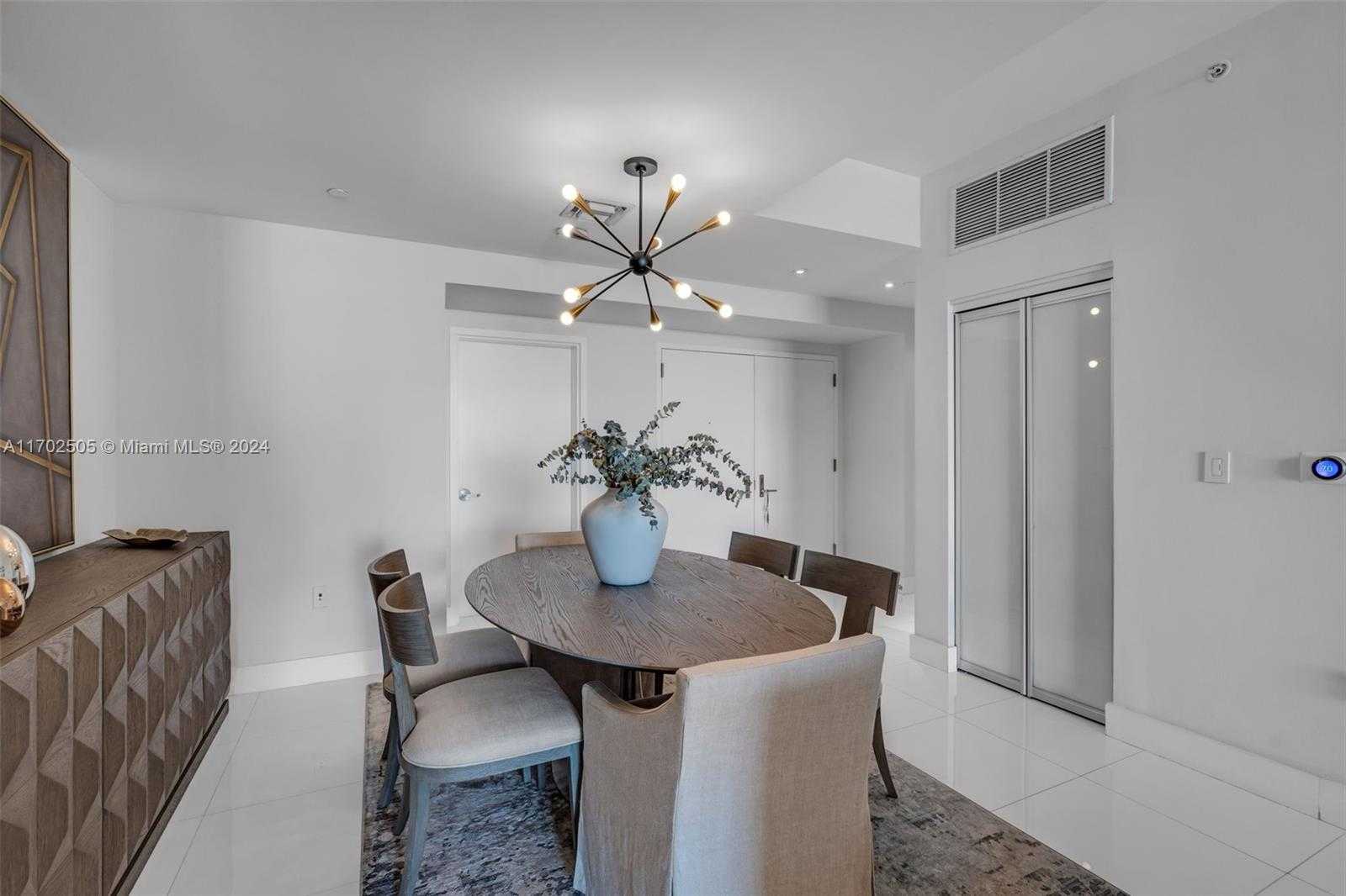 Small Image of 900 BISCAYNE BLVD #5208, Miami Number 22