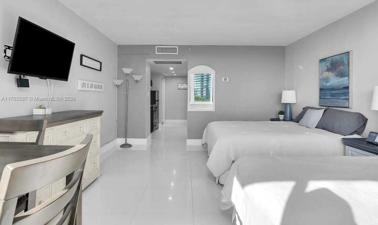 Small Image of 19201 #440, Sunny Isles Beach Number 6