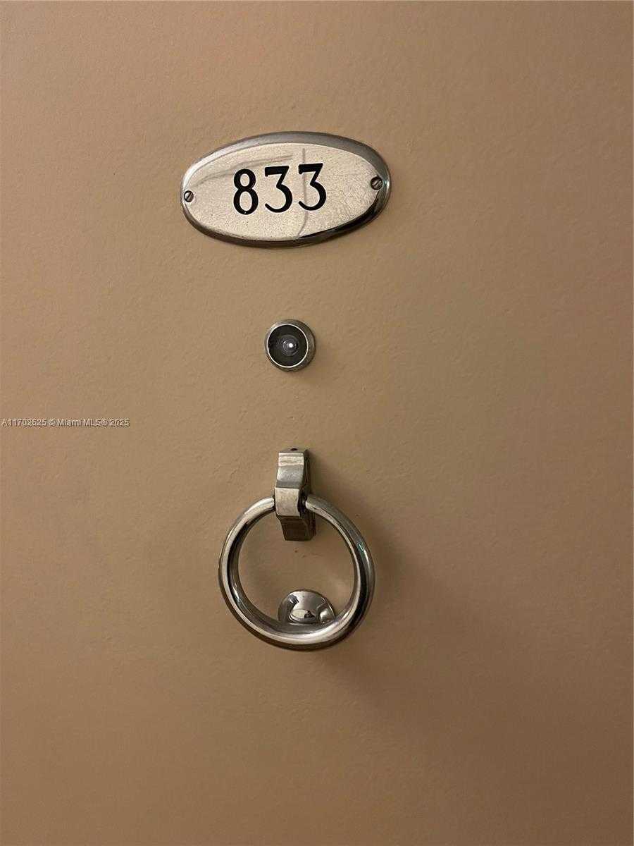 Small Image of 100 LINCOLN RD #833, Miami Beach Number 19