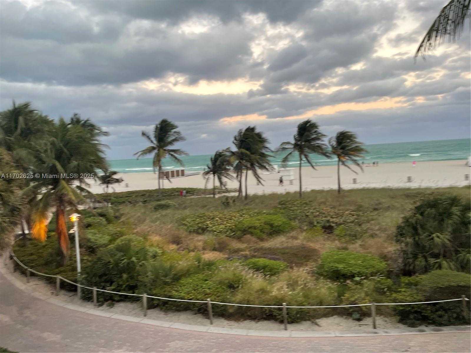Small Image of 100 LINCOLN RD #833, Miami Beach Number 26