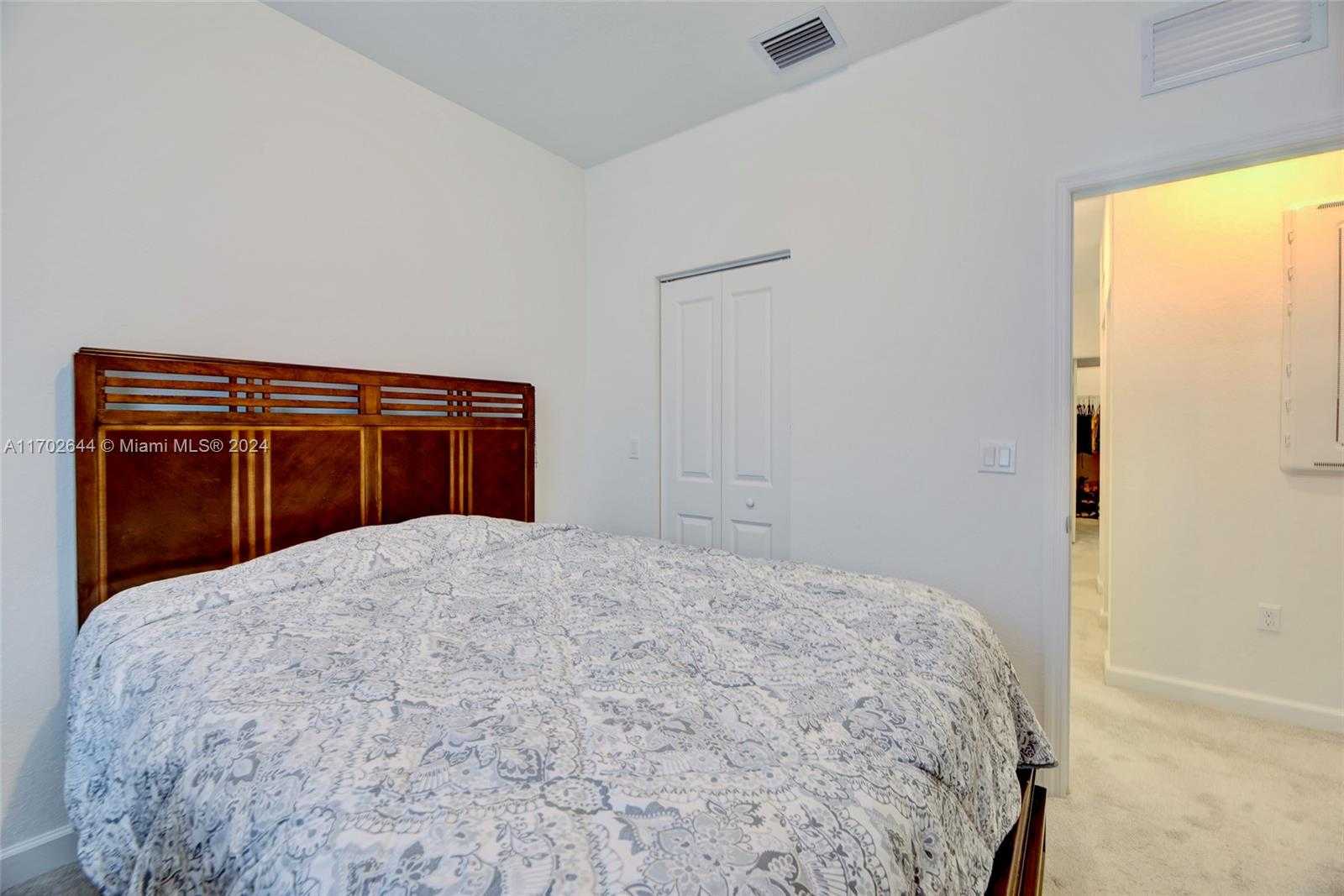 Small Image of 11887 NORTH WEST 46TH ST, Coral Springs Number 21
