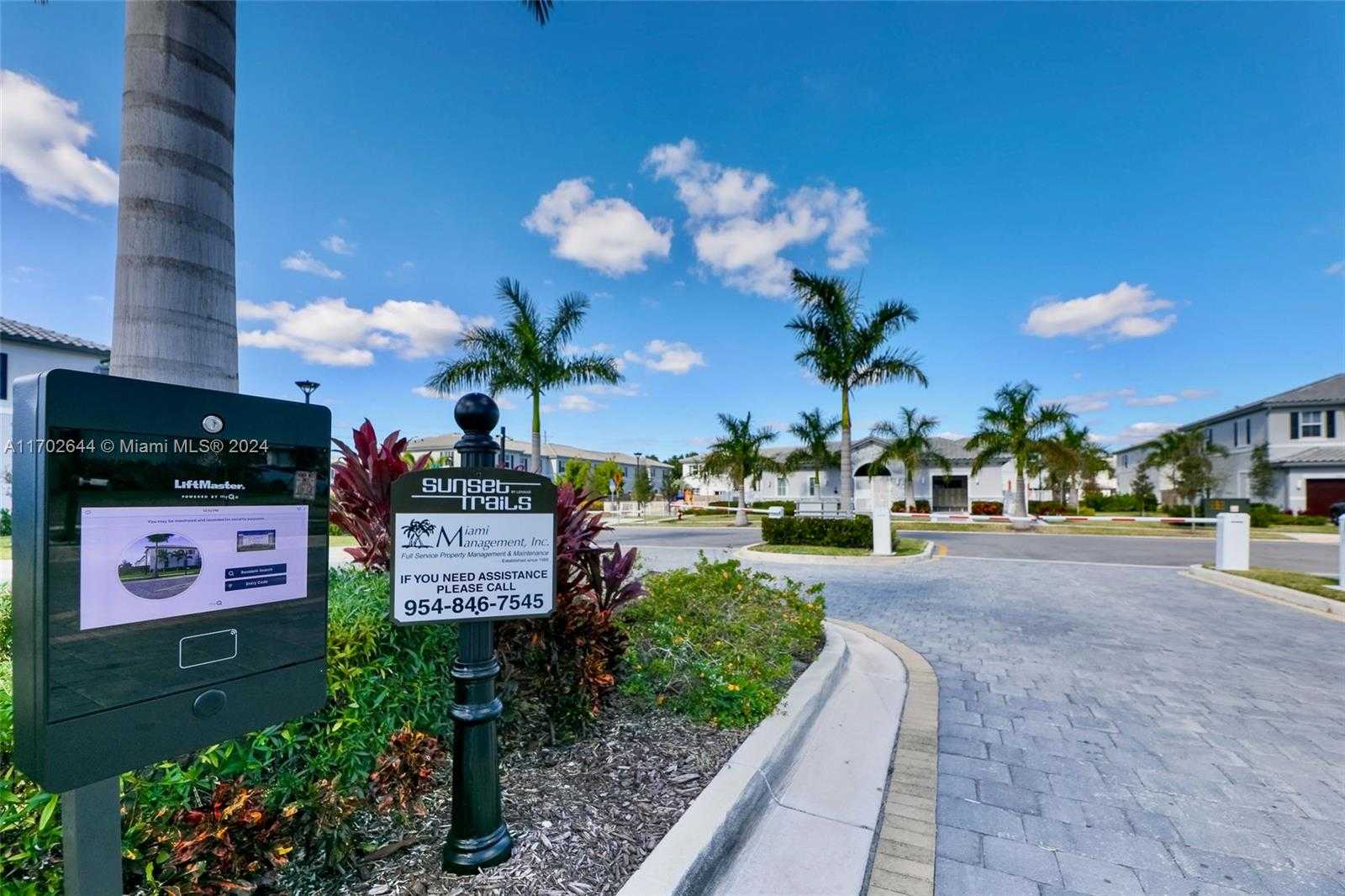 Small Image of 11887 NORTH WEST 46TH ST, Coral Springs Number 40