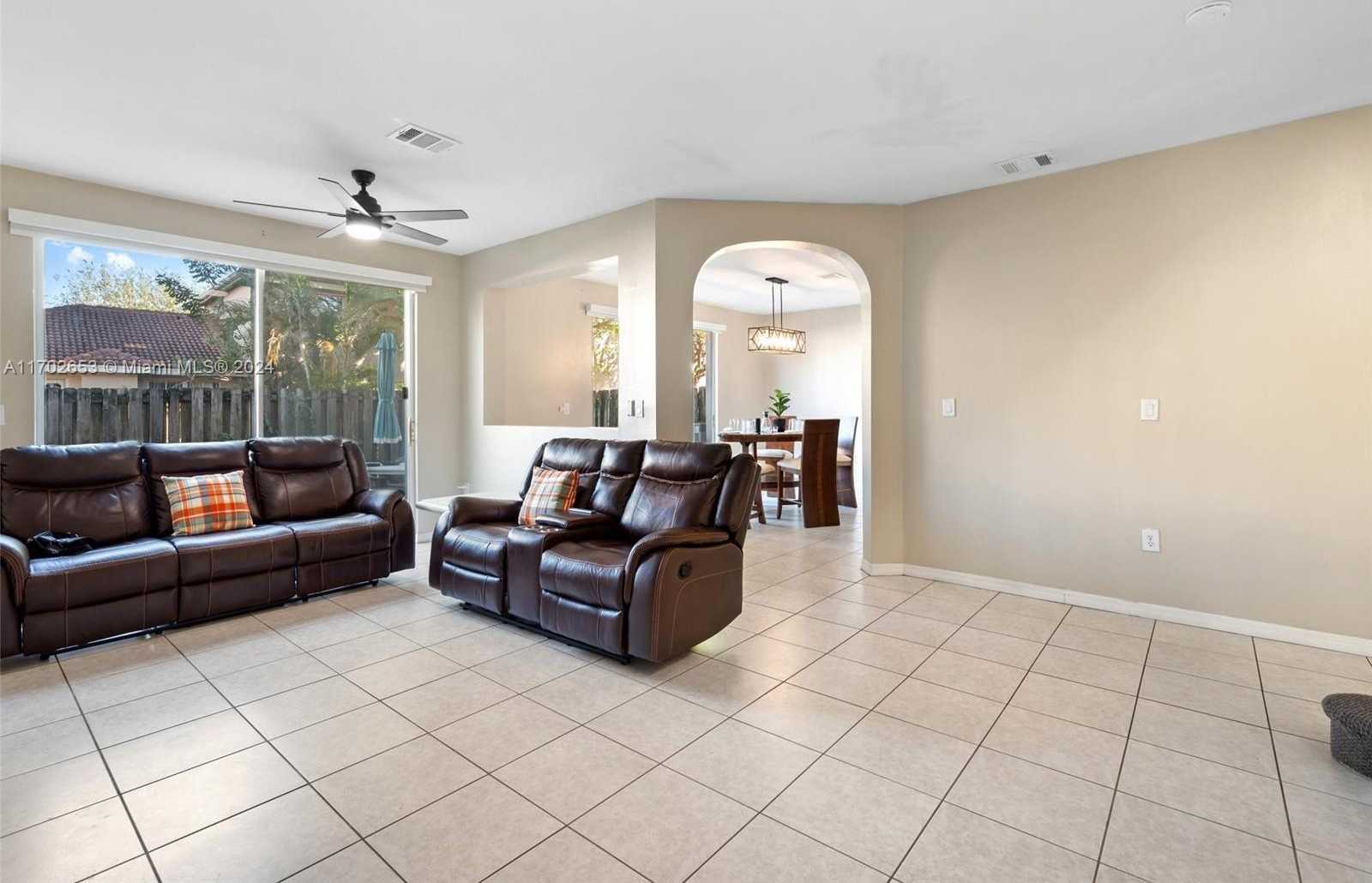 Small Image of 13813 SOUTH WEST 275TH TER, Homestead Number 2