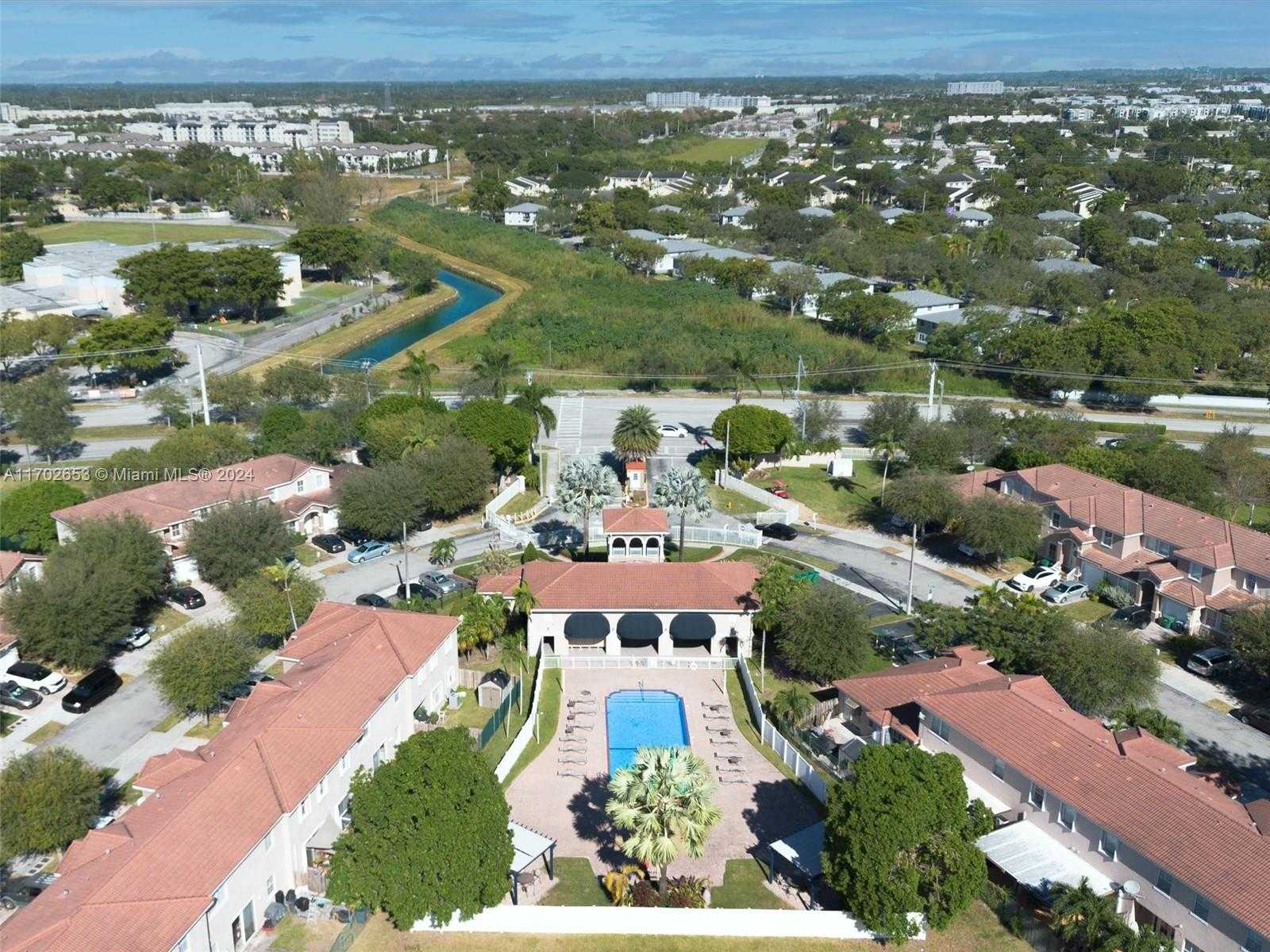 Small Image of 13813 SOUTH WEST 275TH TER, Homestead Number 8