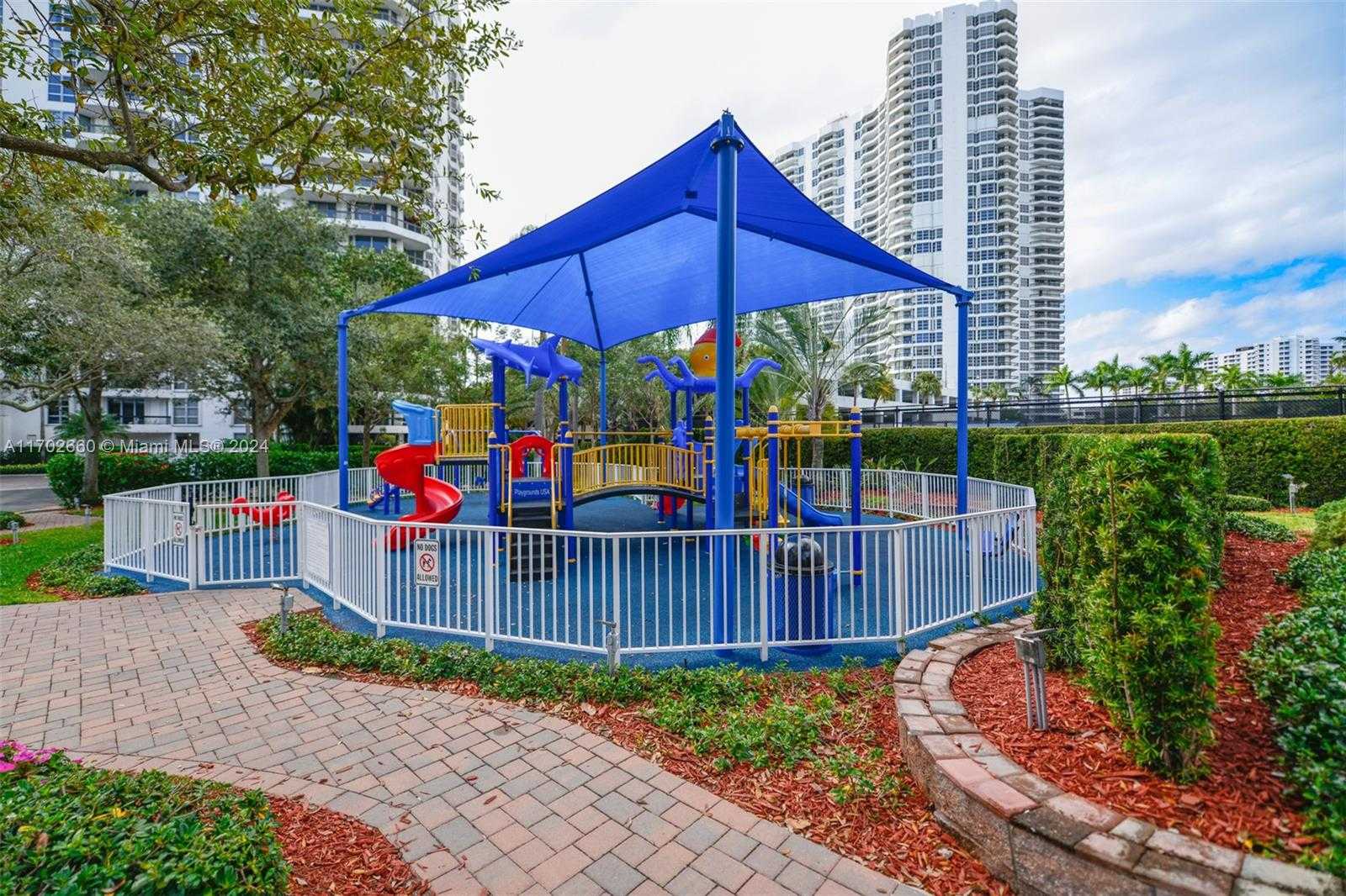 Small Image of 3530 MYSTIC POINTE DR #2108, Aventura Number 15