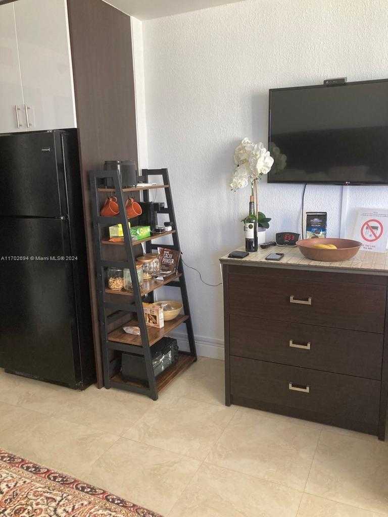 Small Image of 19201 COLLINS AVE #726, Sunny Isles Beach Number 13