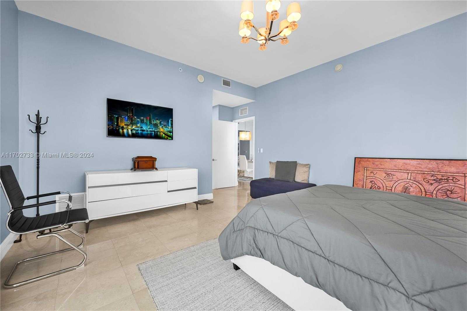 Small Image of 7901 HISPANOLA AVE #1211, North Bay Village Number 10