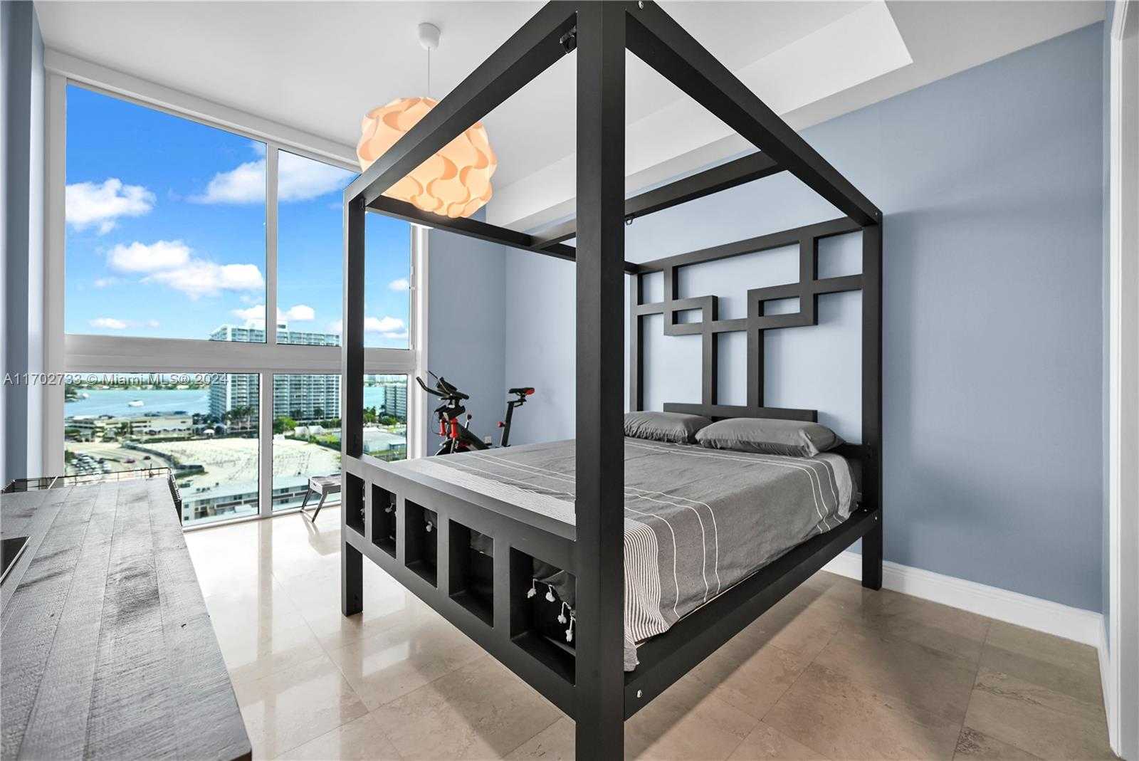 Small Image of 7901 HISPANOLA AVE #1211, North Bay Village Number 17