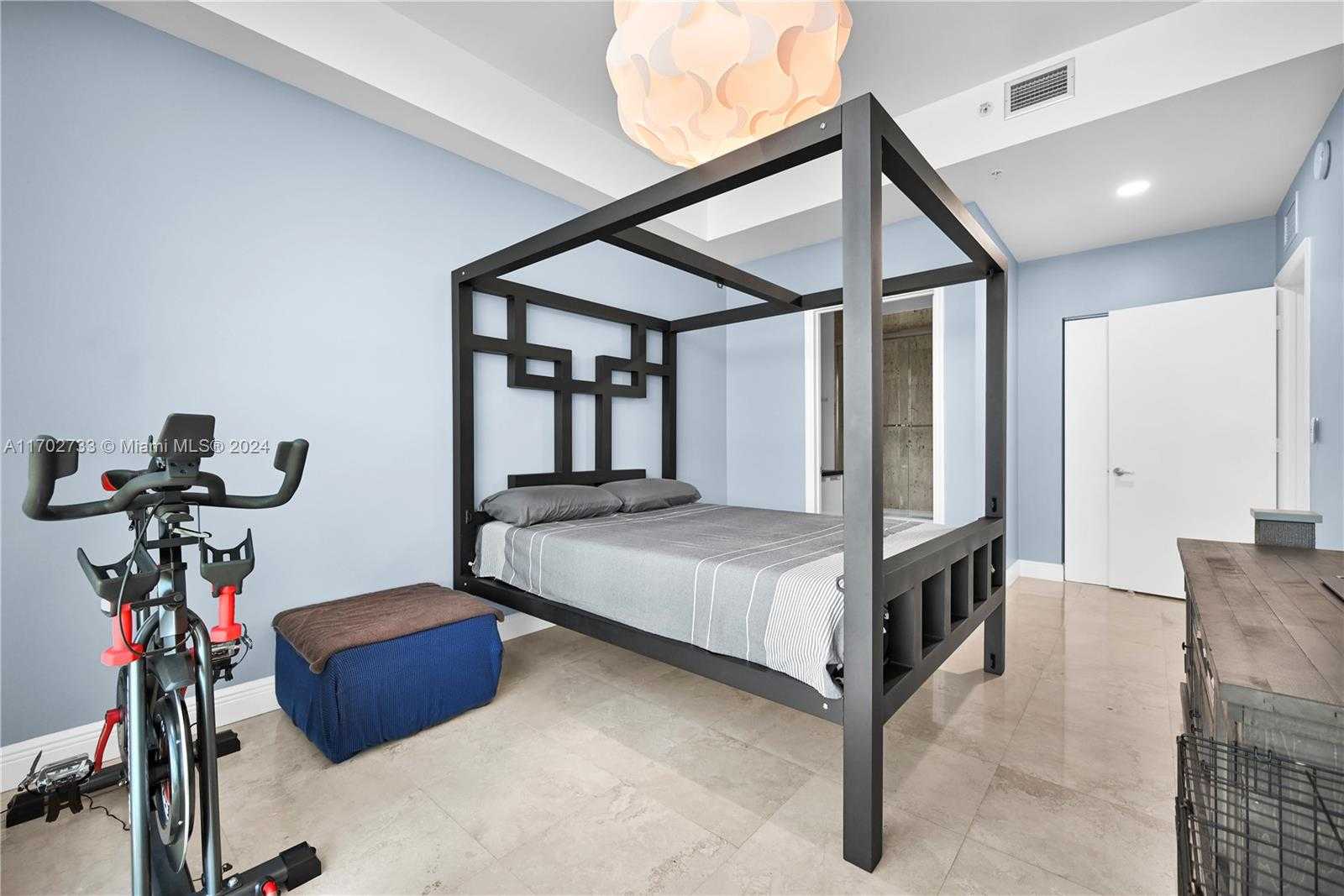 Small Image of 7901 HISPANOLA AVE #1211, North Bay Village Number 18