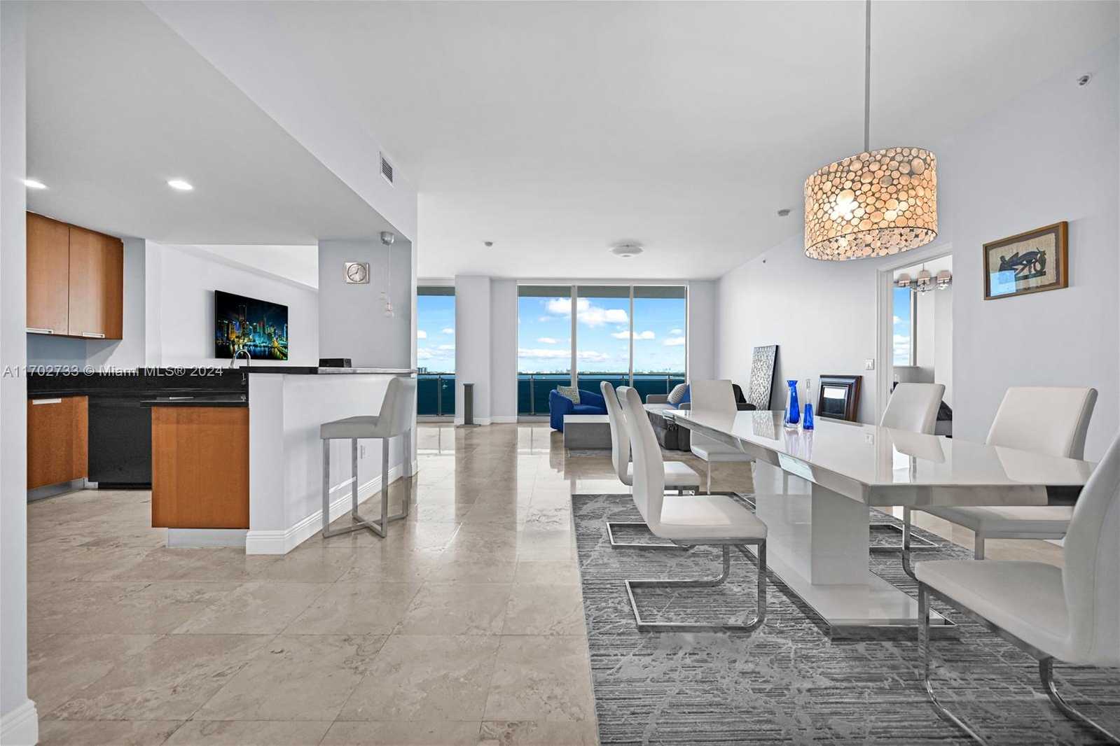 Small Image of 7901 HISPANOLA AVE #1211, North Bay Village Number 2