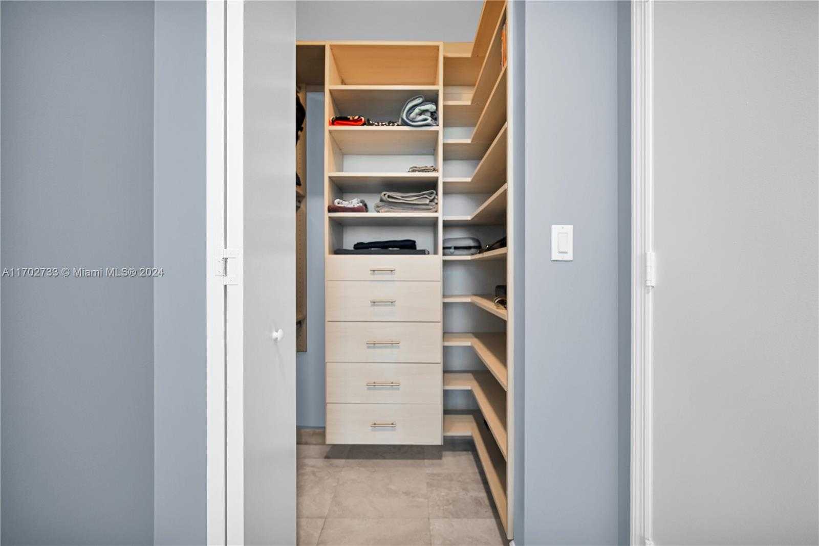 Small Image of 7901 HISPANOLA AVE #1211, North Bay Village Number 23