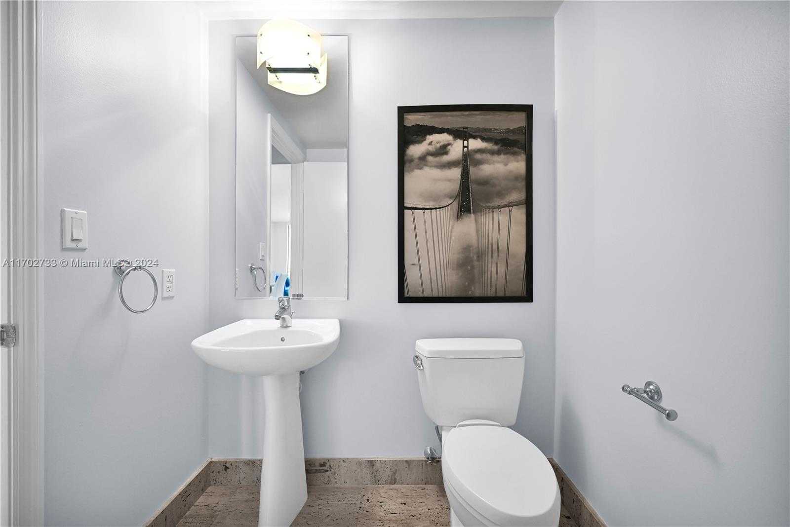 Small Image of 7901 HISPANOLA AVE #1211, North Bay Village Number 24