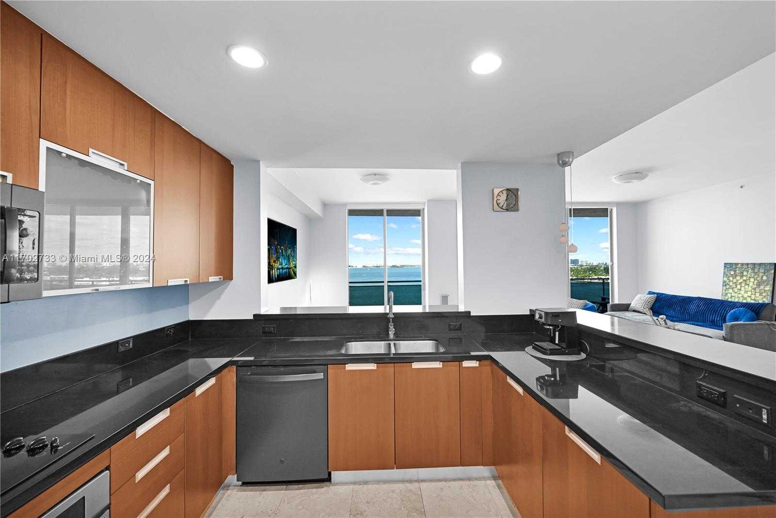 Small Image of 7901 HISPANOLA AVE #1211, North Bay Village Number 30