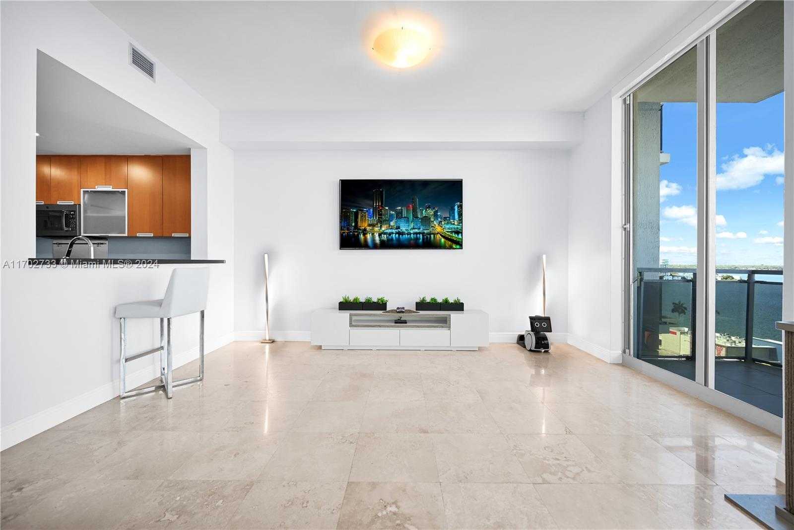 Small Image of 7901 HISPANOLA AVE #1211, North Bay Village Number 37