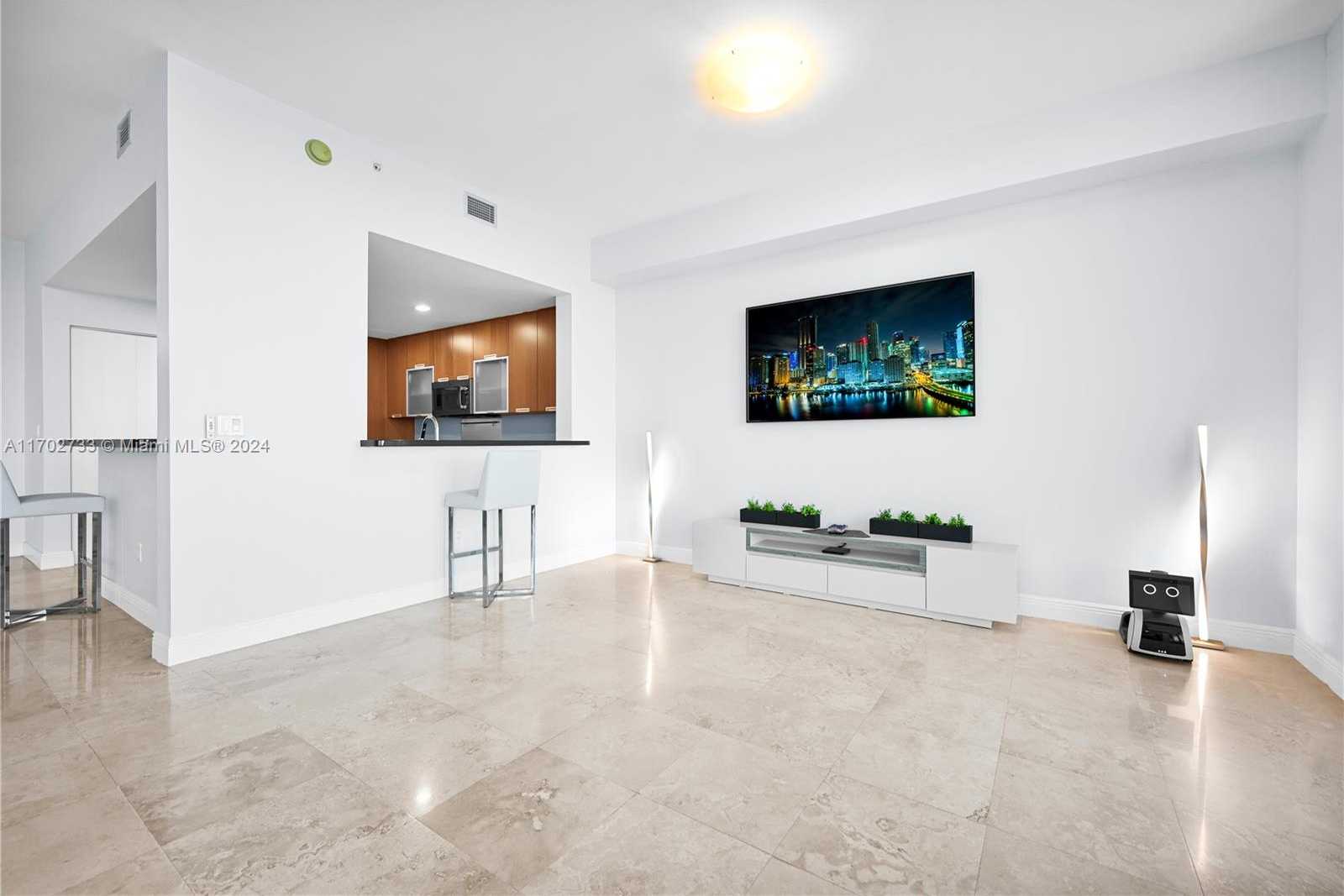Small Image of 7901 HISPANOLA AVE #1211, North Bay Village Number 38