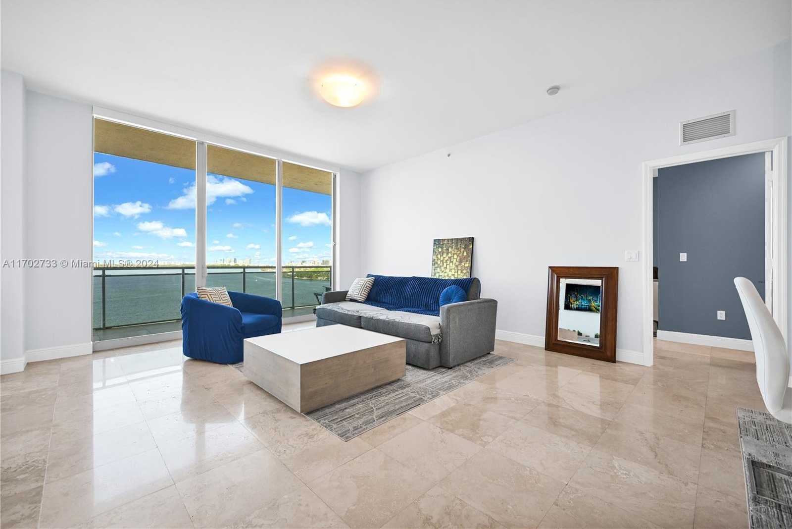 Small Image of 7901 HISPANOLA AVE #1211, North Bay Village Number 5