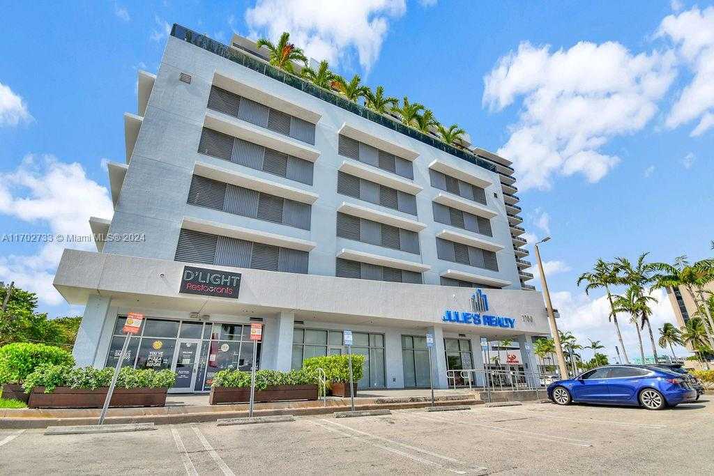 Small Image of 7901 HISPANOLA AVE #1211, North Bay Village Number 61