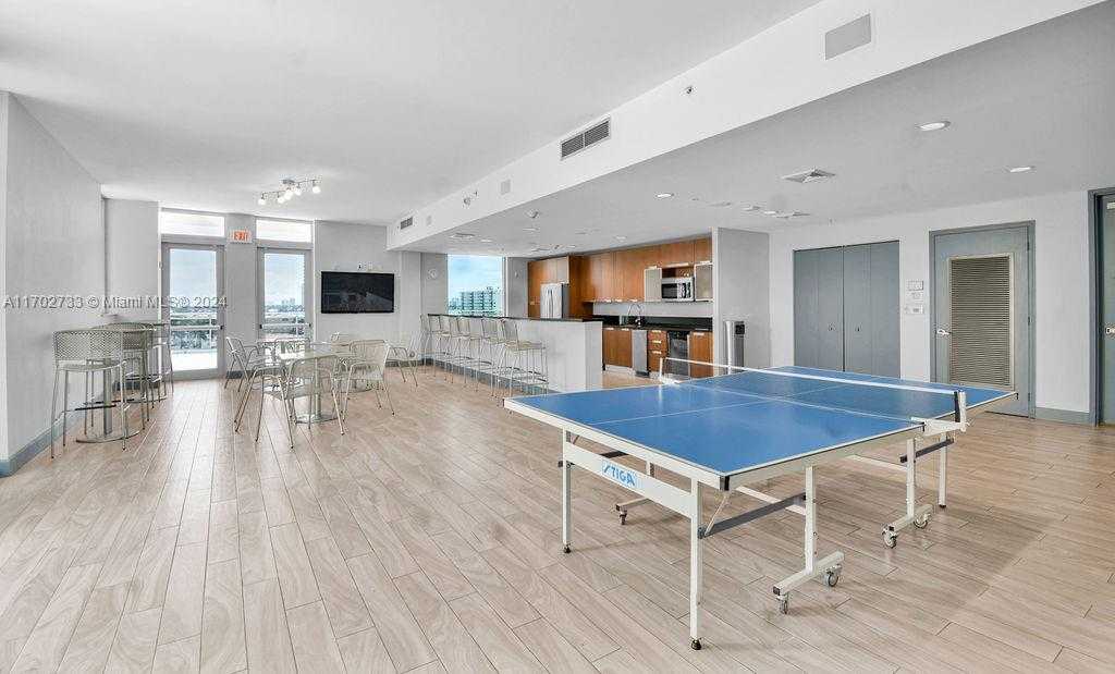 Small Image of 7901 HISPANOLA AVE #1211, North Bay Village Number 73