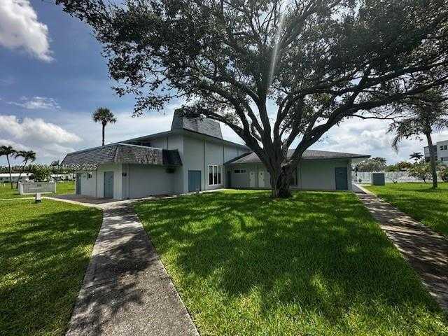 Small Image of 2223 PARK LN #304, Hollywood Number 21