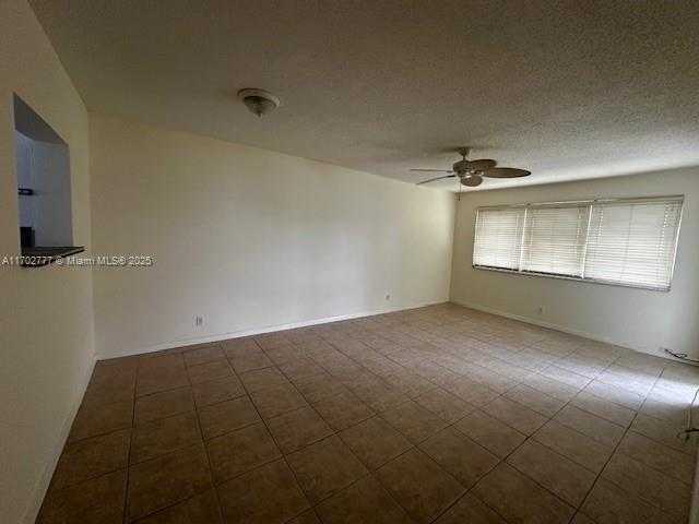 Small Image of 2223 PARK LN #304, Hollywood Number 7