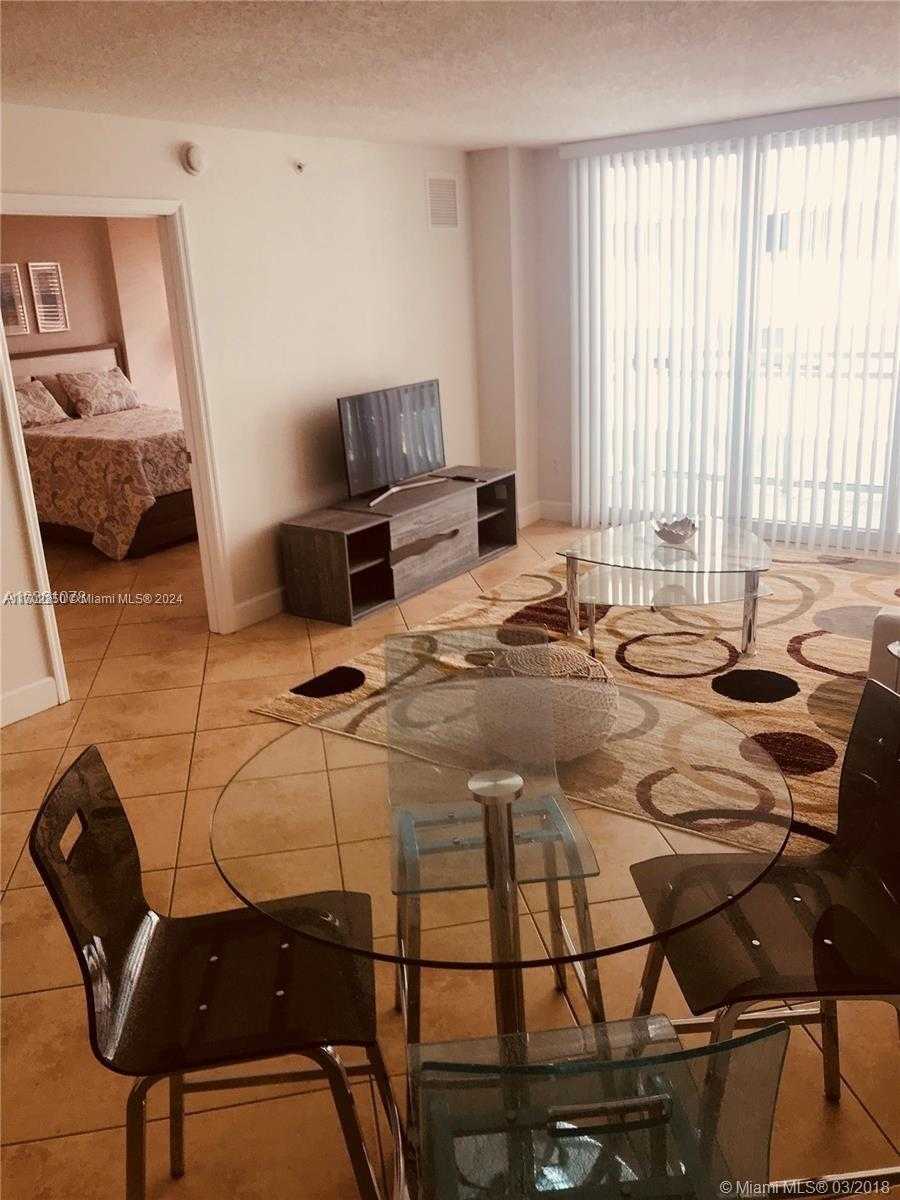 Small Image of 6917 #912, Miami Beach Number 10