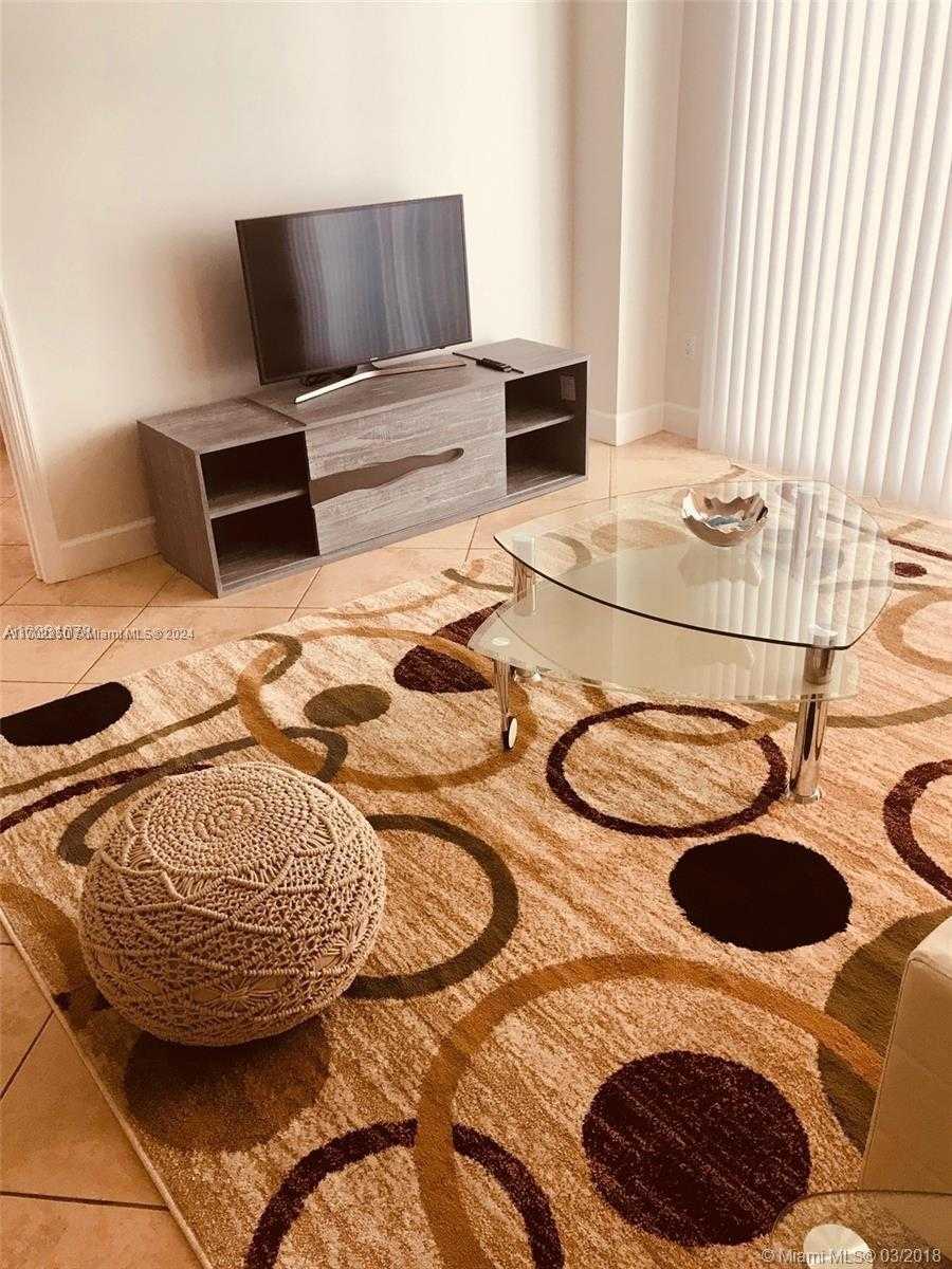 Small Image of 6917 #912, Miami Beach Number 7