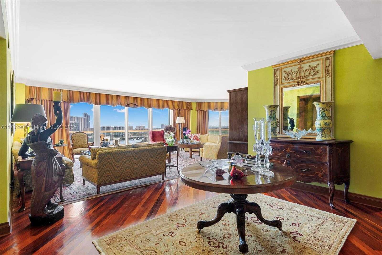 Small Image of 2600 ISLAND BLVD #2502, Aventura Number 5
