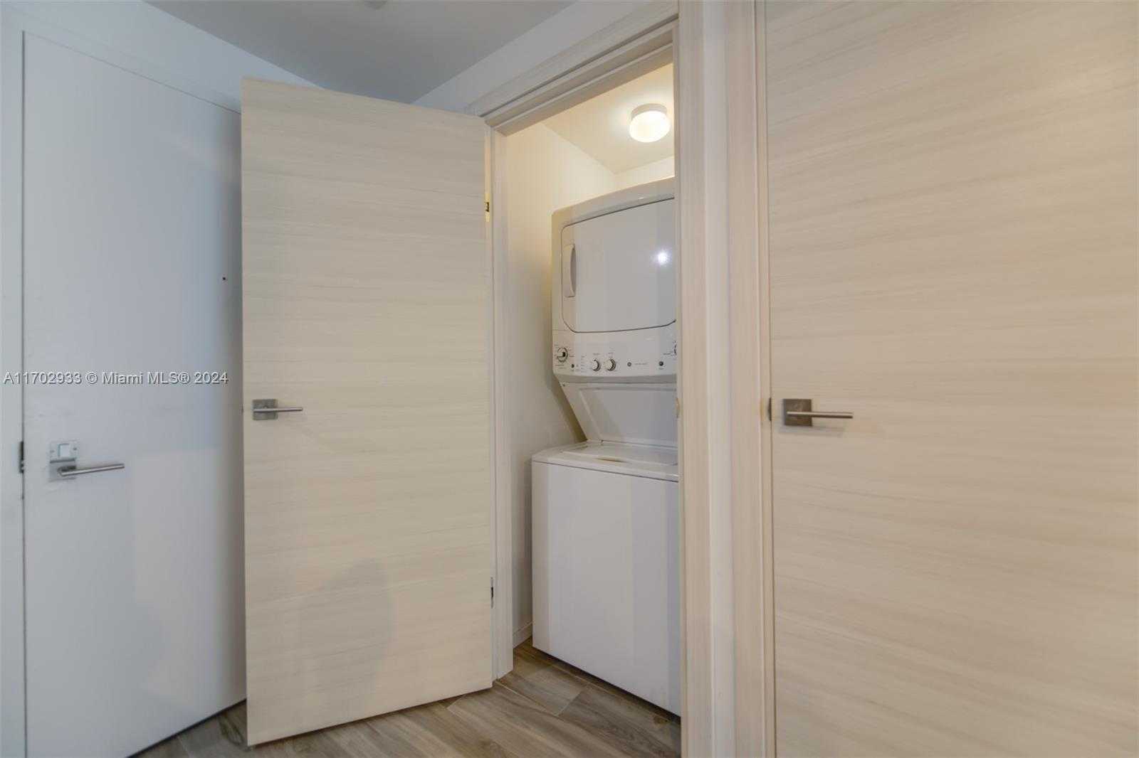 Small Image of 801 SOUTH MIAMI AVE #1702, Miami Number 10
