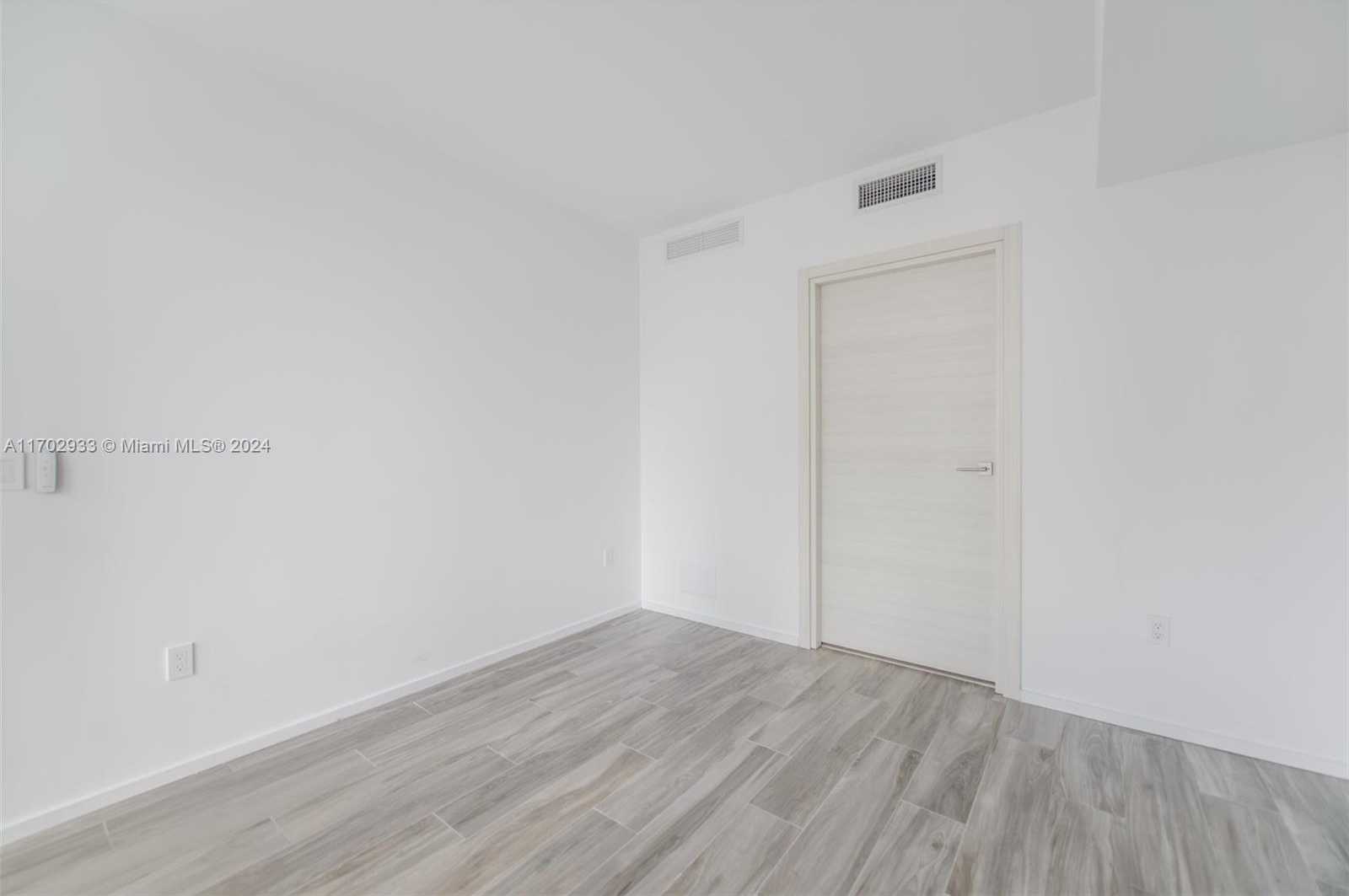 Small Image of 801 SOUTH MIAMI AVE #1702, Miami Number 28