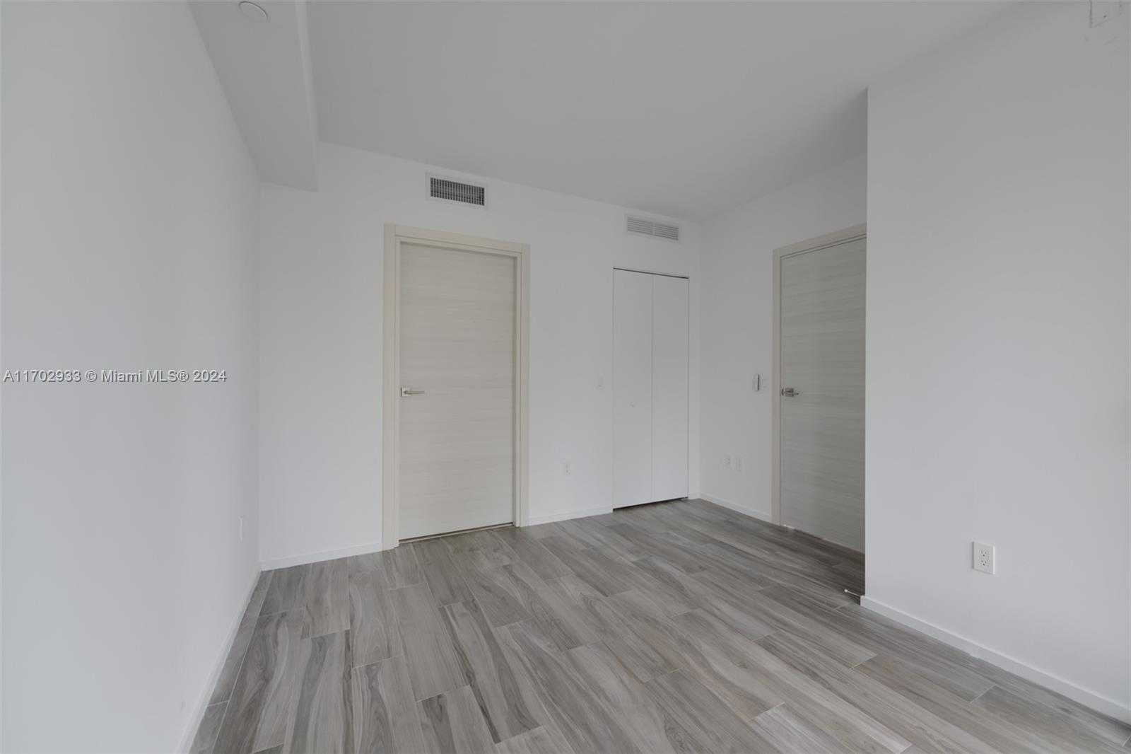 Small Image of 801 SOUTH MIAMI AVE #1702, Miami Number 29