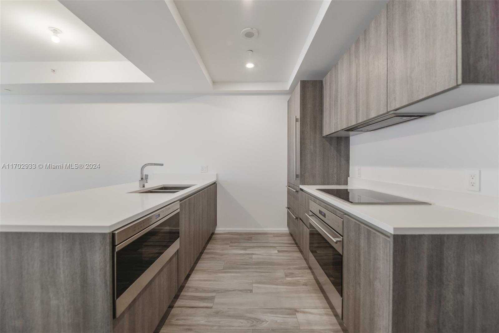 Small Image of 801 SOUTH MIAMI AVE #1702, Miami Number 4
