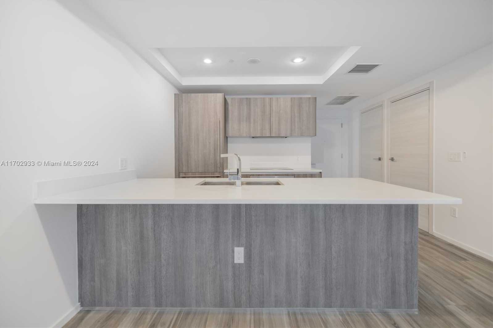 Small Image of 801 SOUTH MIAMI AVE #1702, Miami Number 9
