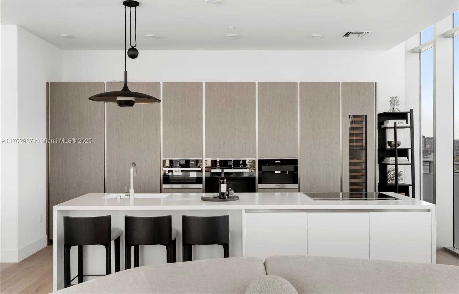 Small Image of 6800 INDIAN CREEK DR #PH2, Miami Beach Number 12